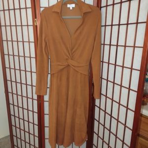 Incredibly comfortable and classy dress